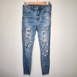 American Eagle Super Hi-Rise Jegging Distressed Medium Wash Denim 6 SHORT